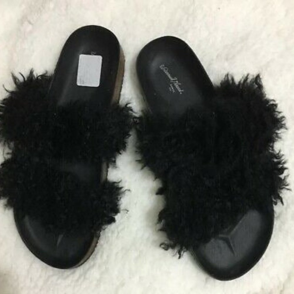 NWT Womens Two Band Faux Fur Slide Sandals-8/9.5